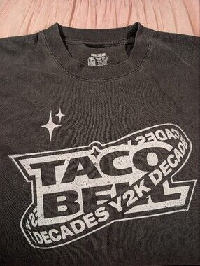 Taco Bell Decades Y2K T-Shirt - Medium